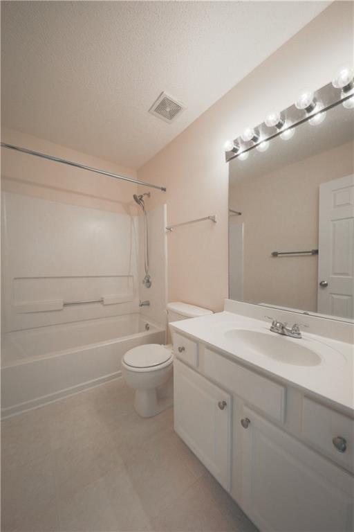 4205 Royal Regency Circle NW