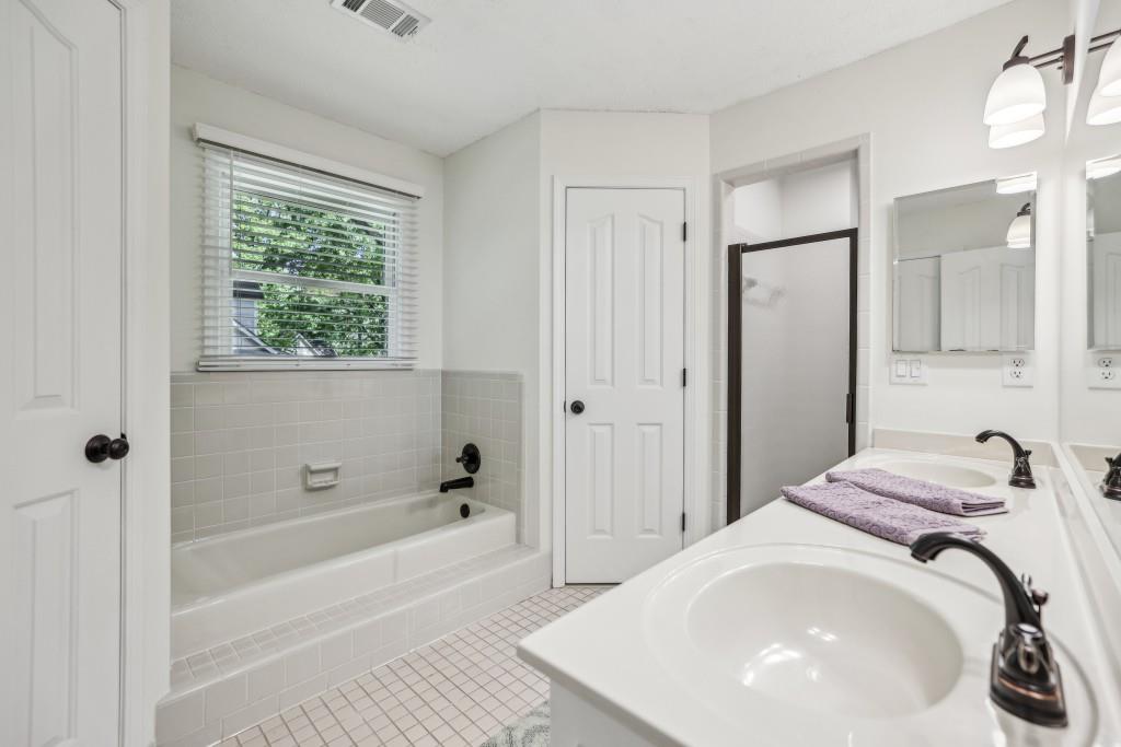 1390 Barclay Drive
