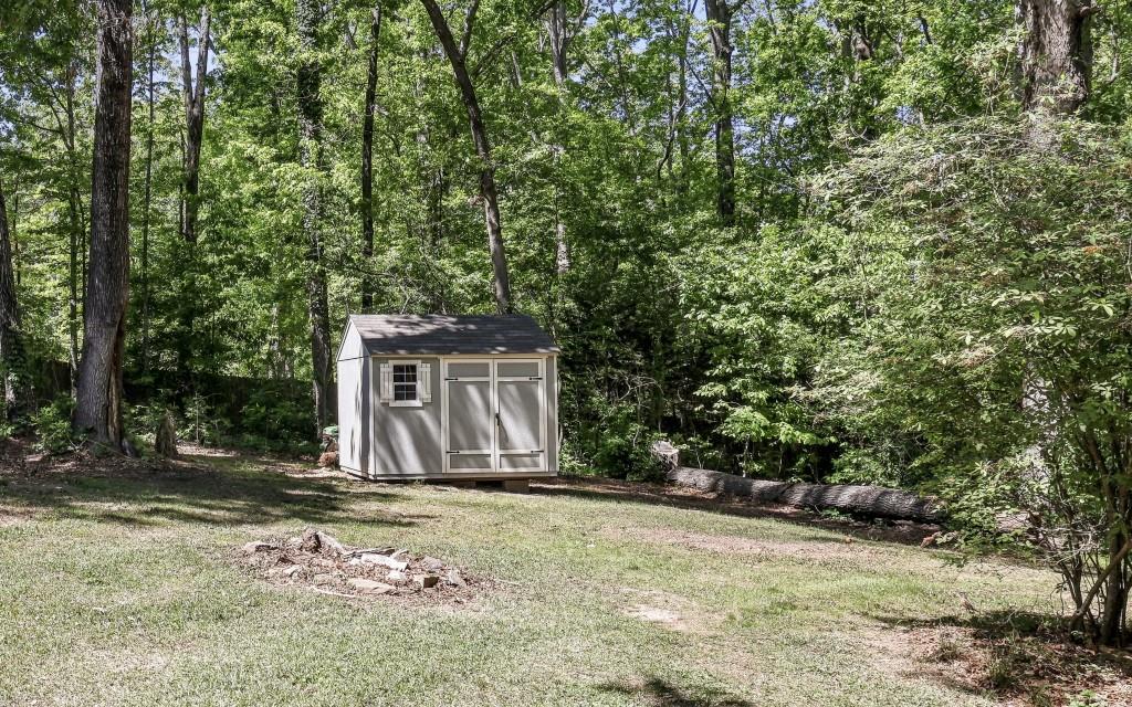 1390 Barclay Drive