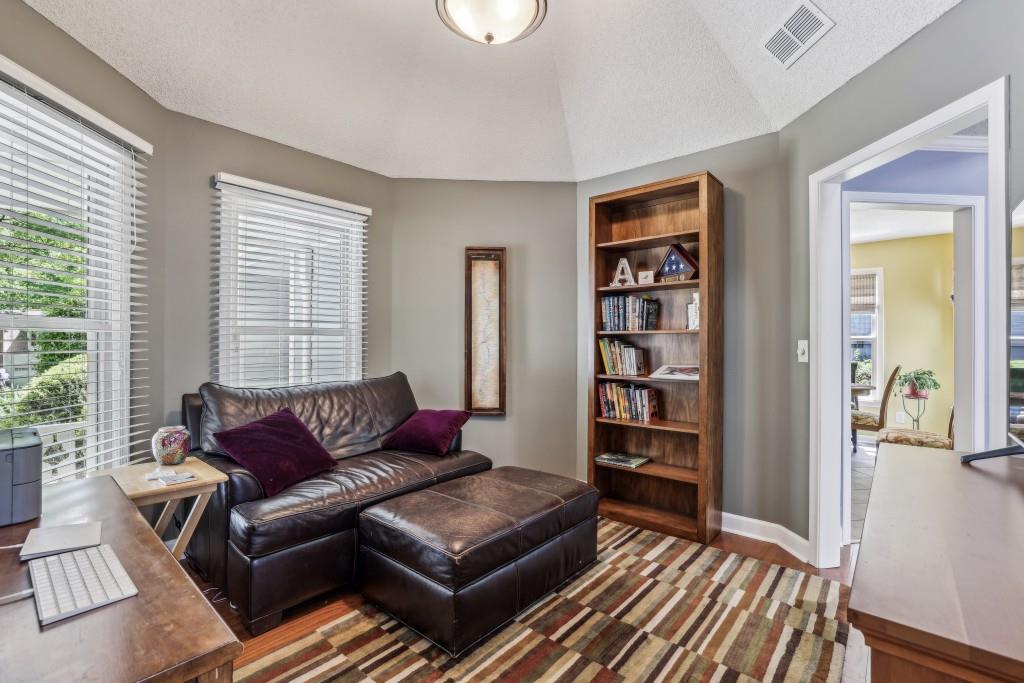 1390 Barclay Drive