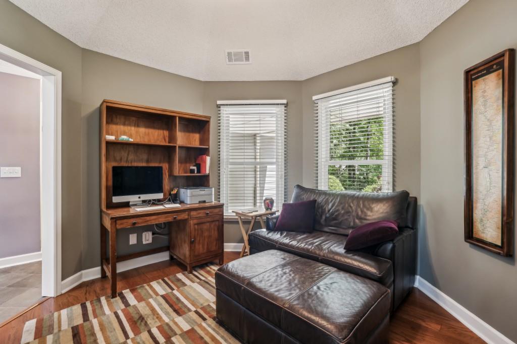 1390 Barclay Drive