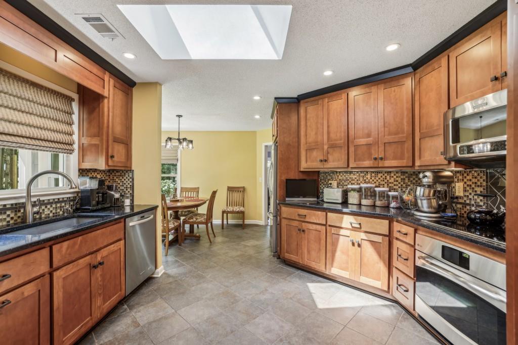 1390 Barclay Drive