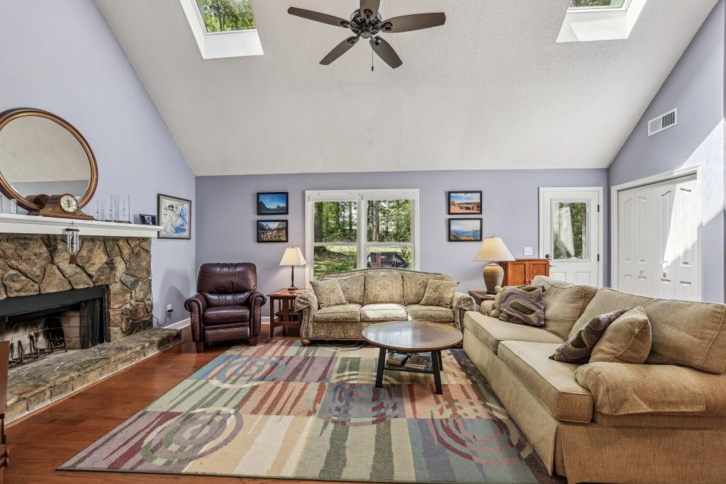 1390 Barclay Drive