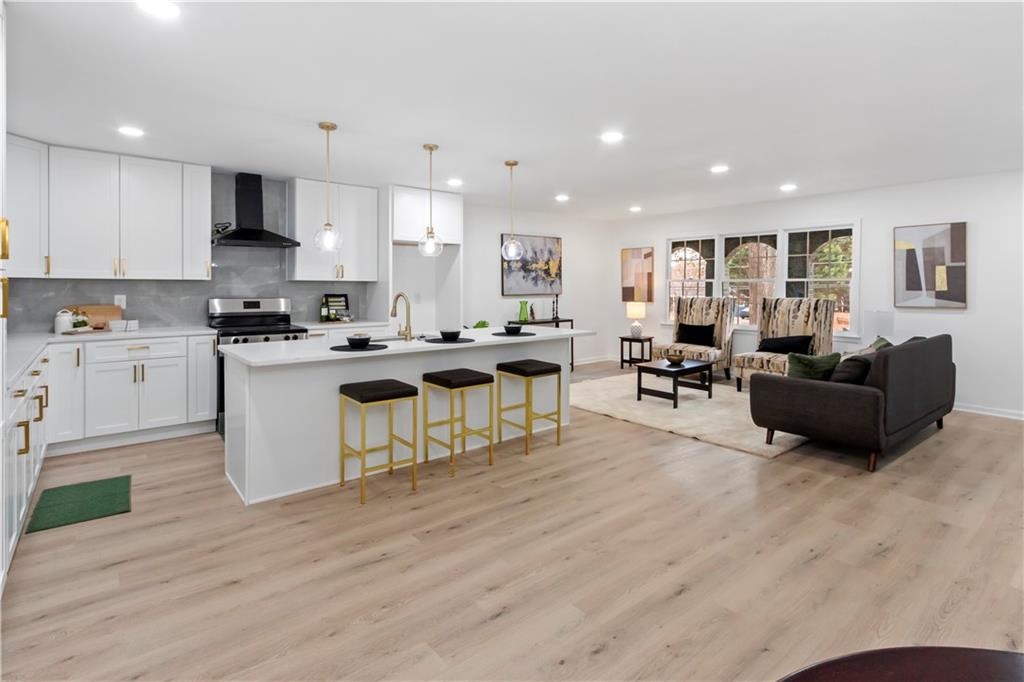 4399 Plantation Lane