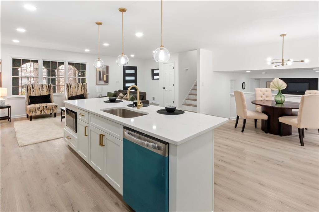 4399 Plantation Lane