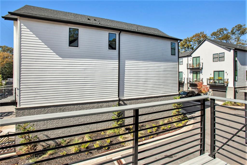 1350 May Avenue SE Unit 1