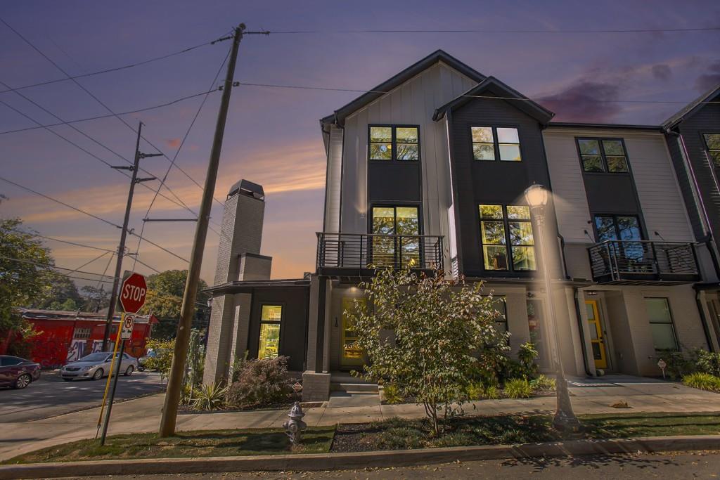 1350 May Avenue SE Unit 1