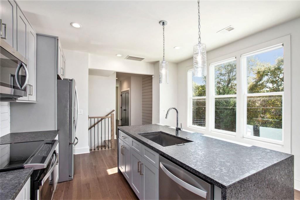 1350 May Avenue SE Unit 1