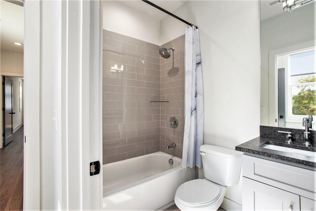 1350 May Avenue SE Unit 1