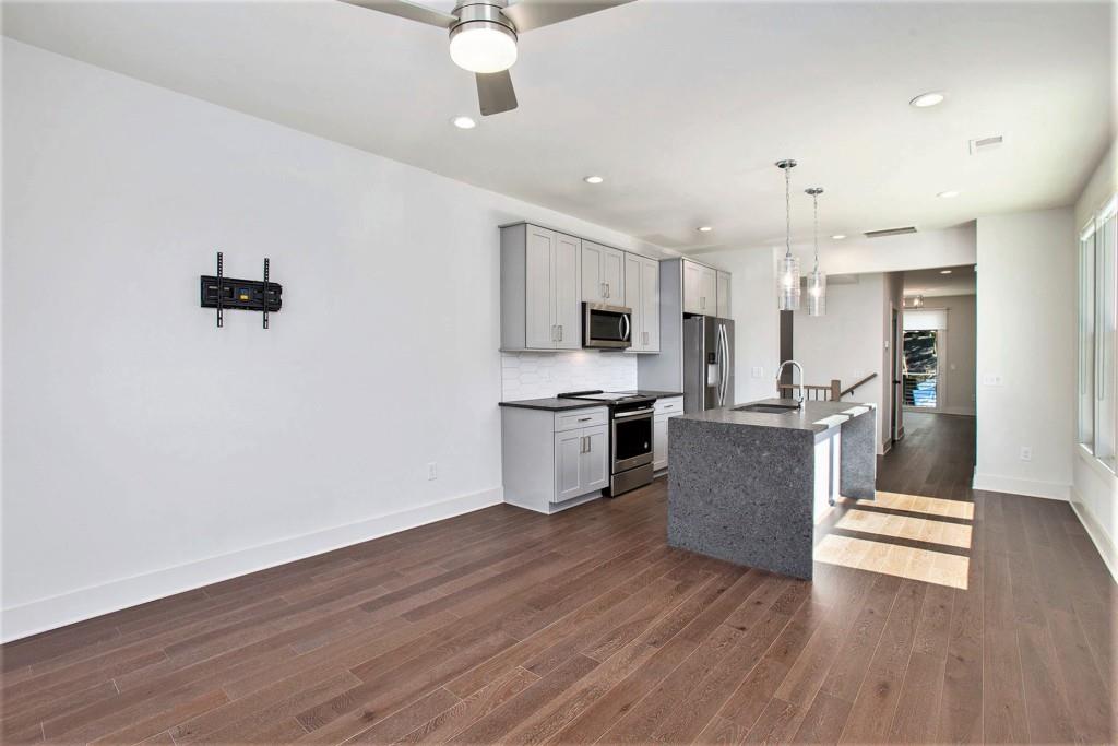 1350 May Avenue SE Unit 1