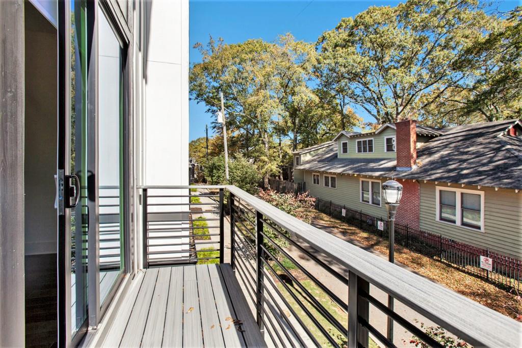 1350 May Avenue SE Unit 1