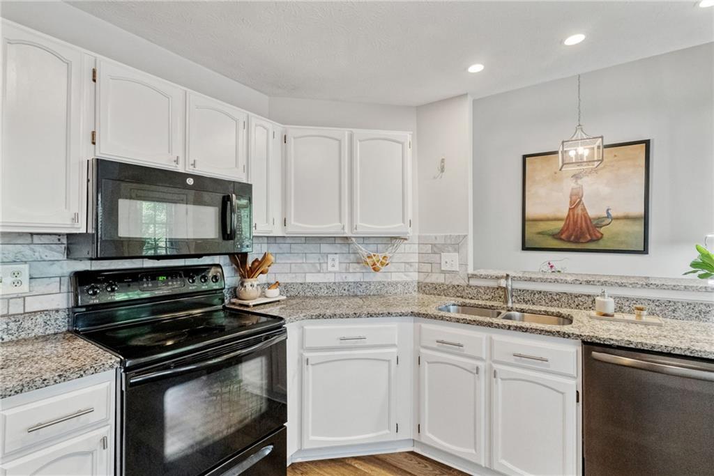 1025 Taylor Oaks Drive