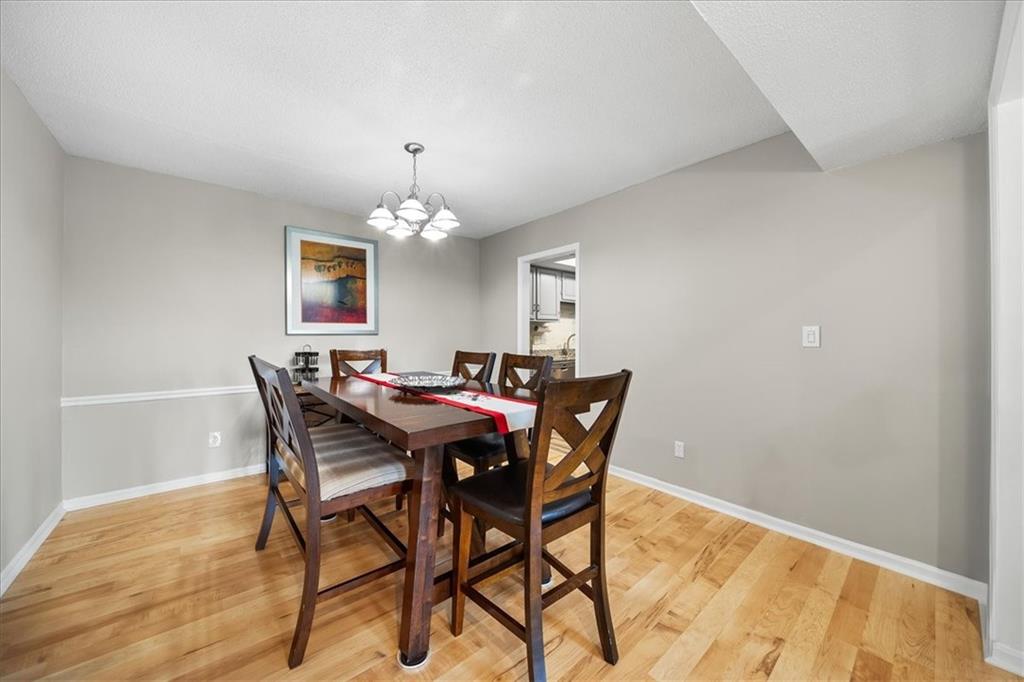 6851 Roswell Road Unit H12