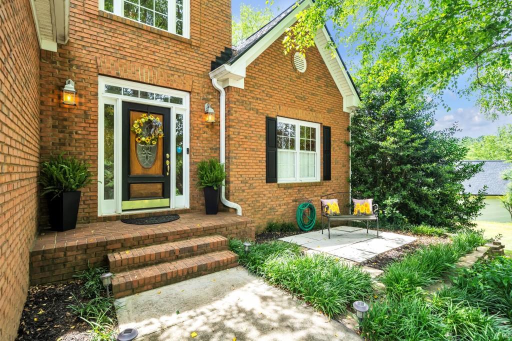 214 Kingsley Way