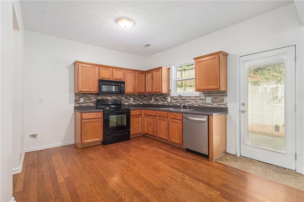 4139 Magnolia Glen Walk