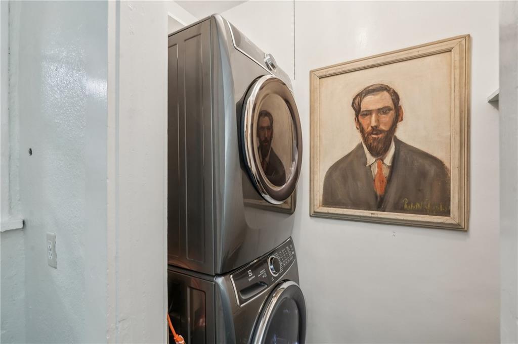 25 Standish Avenue NW