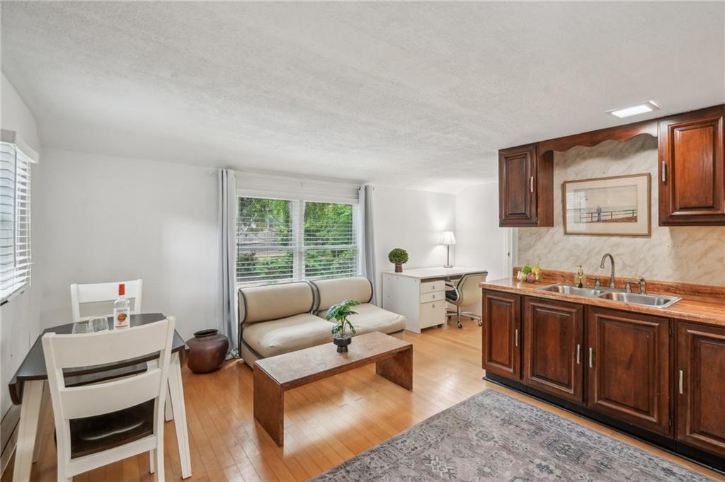 25 Standish Avenue NW