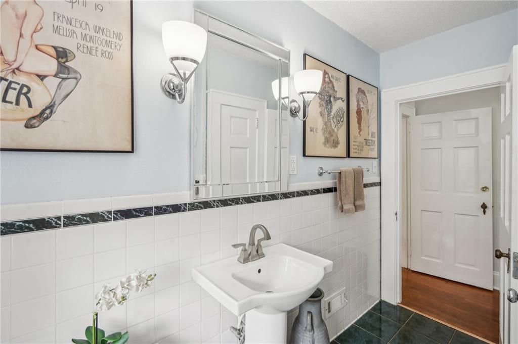 25 Standish Avenue NW