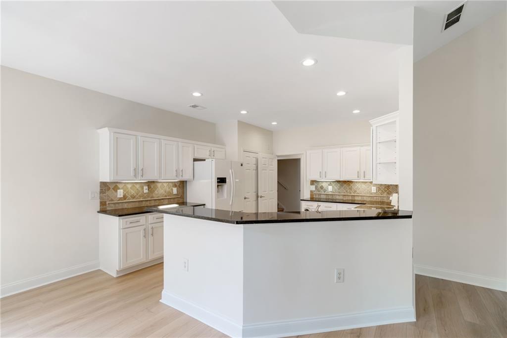 2561 Grapevine Circle Unit 104