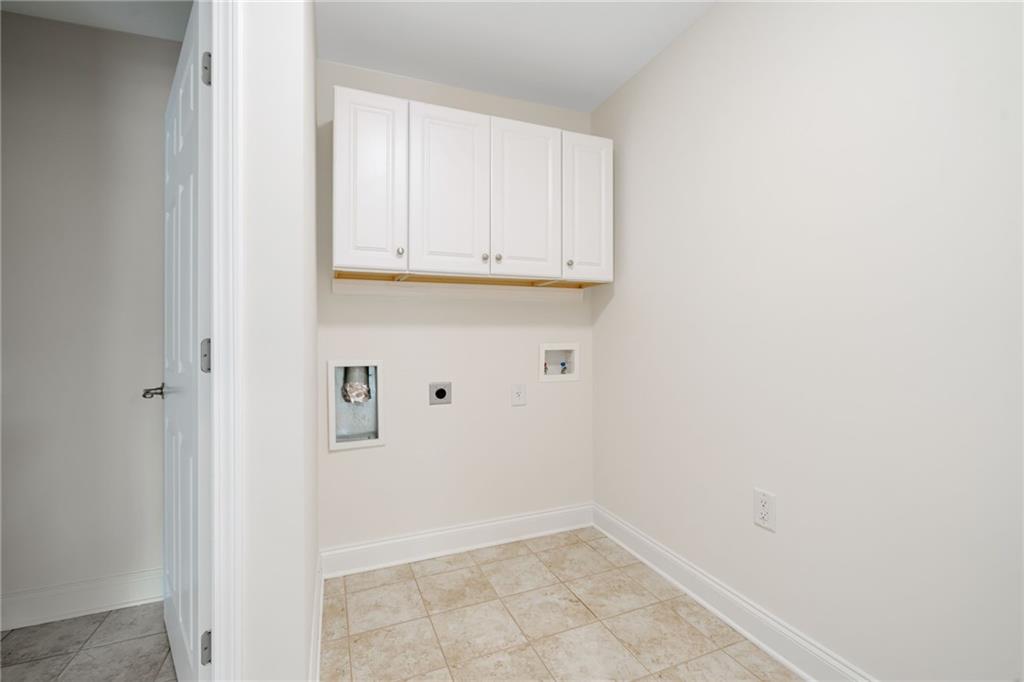 2561 Grapevine Circle Unit 104