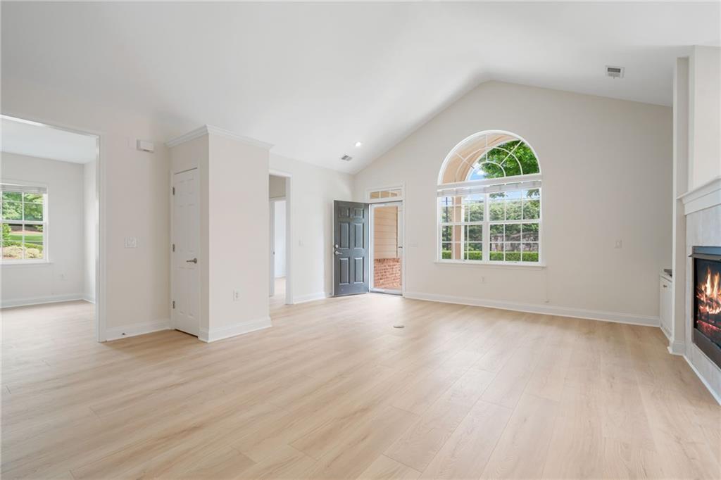 2561 Grapevine Circle Unit 104