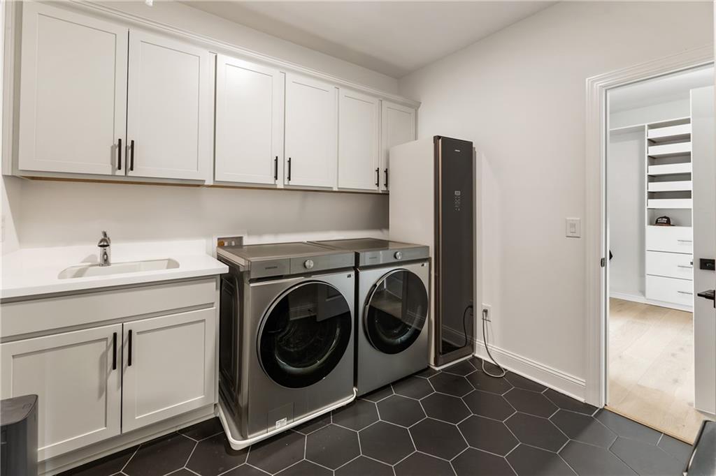 2996 Treeside Terrace