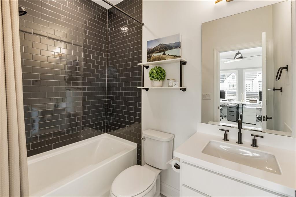 2996 Treeside Terrace