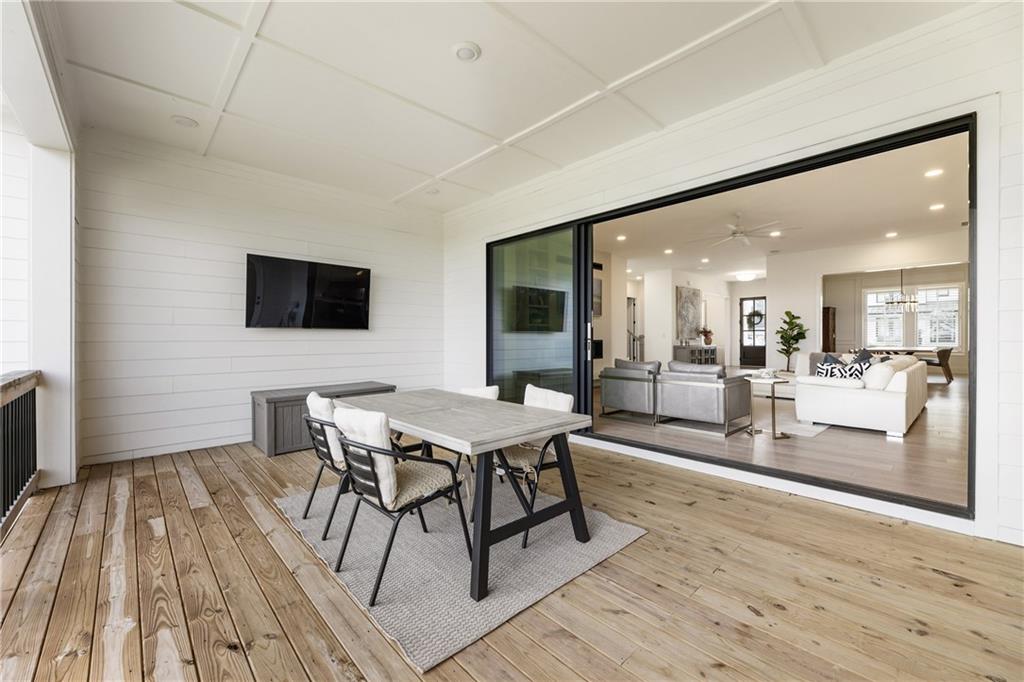 2996 Treeside Terrace