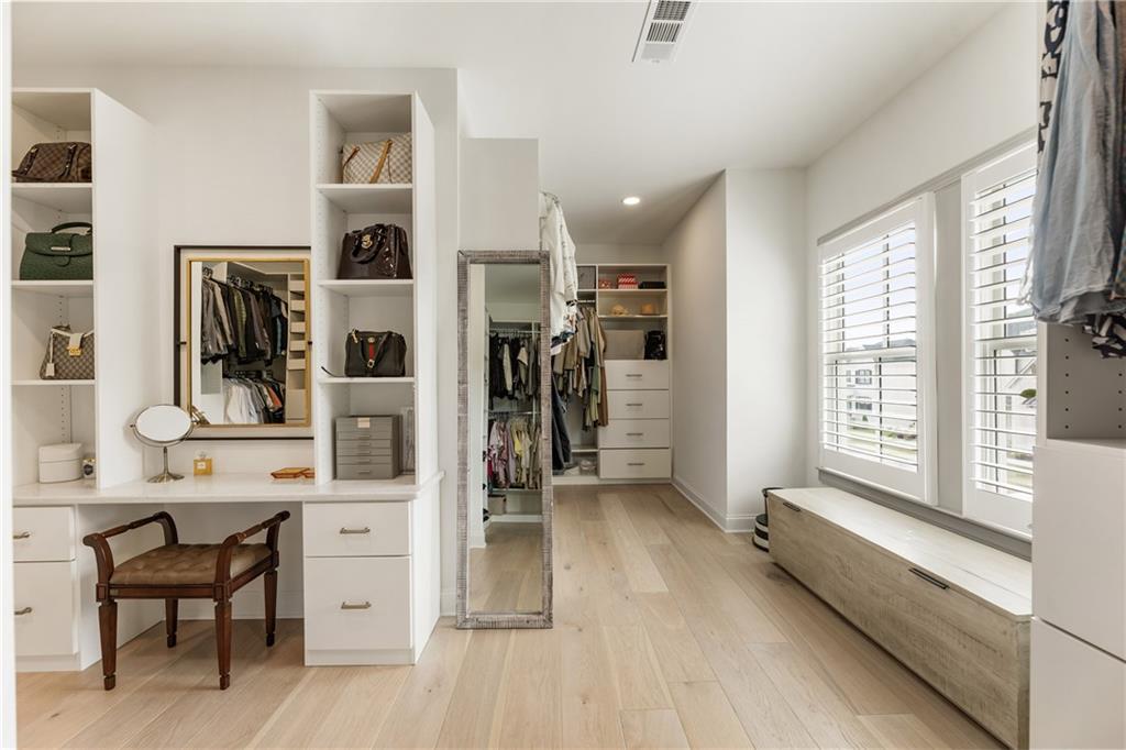 2996 Treeside Terrace