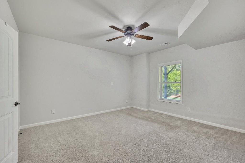 1231 Fawndale Drive NW