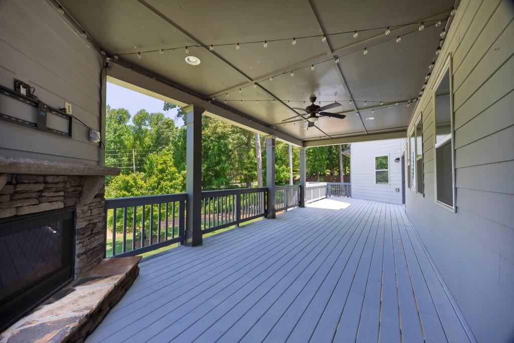 1231 Fawndale Drive NW