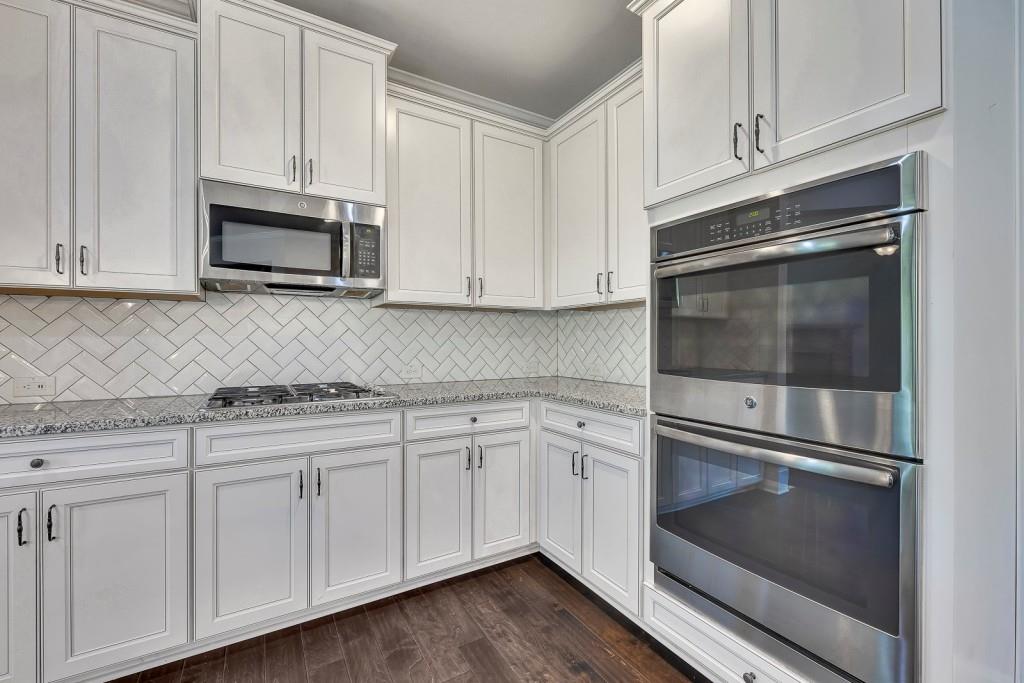 1231 Fawndale Drive NW