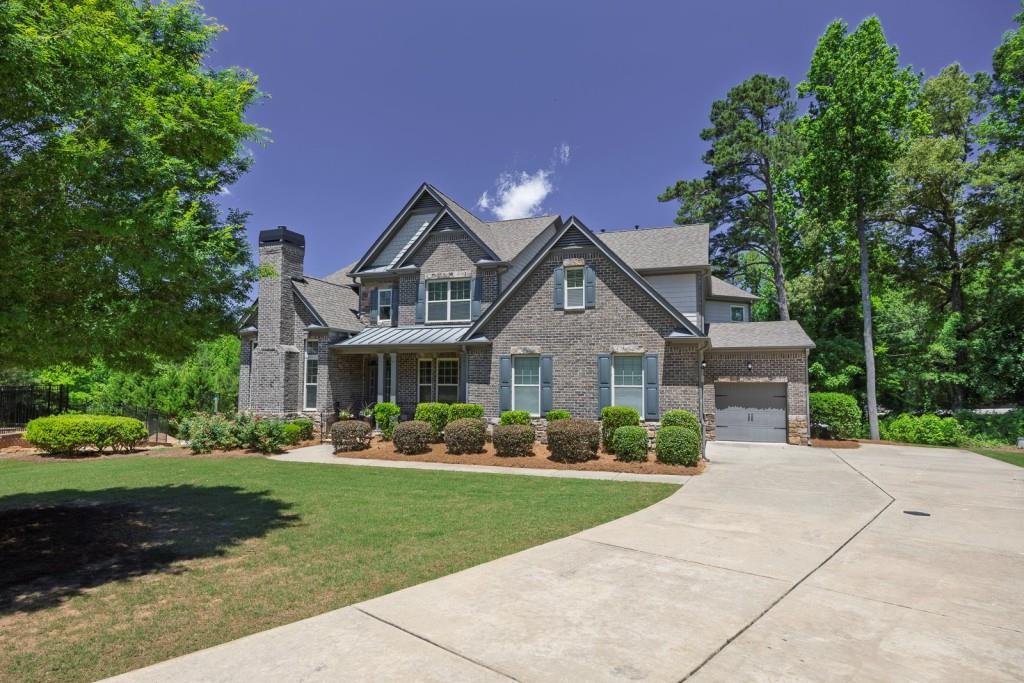 1231 Fawndale Drive NW