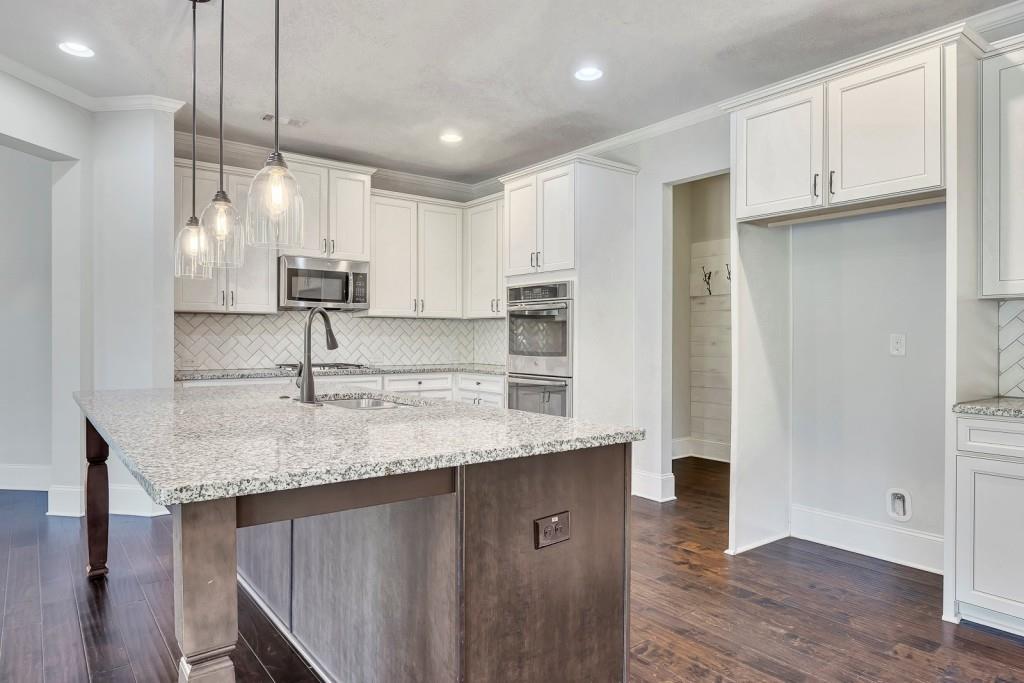 1231 Fawndale Drive NW