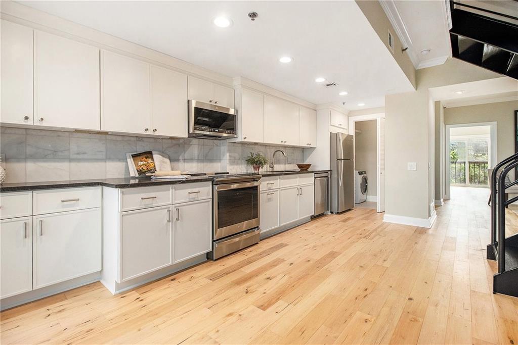 587 Virginia Avenue NE Unit 609