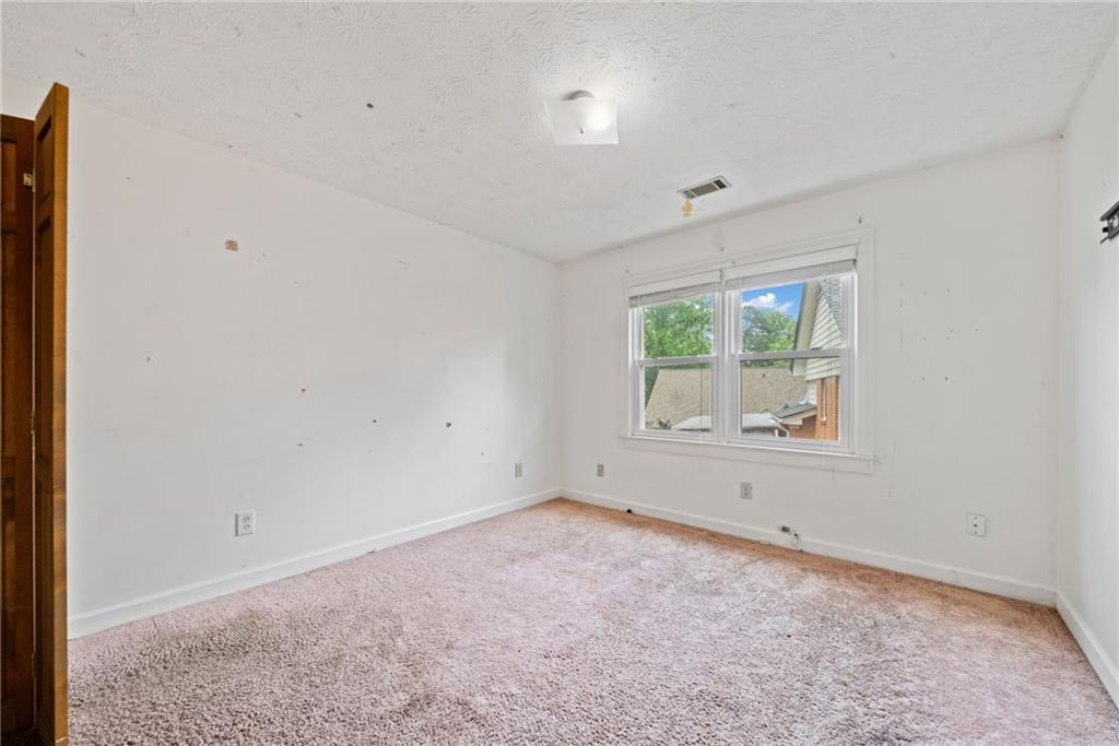 1237 Hunters Drive