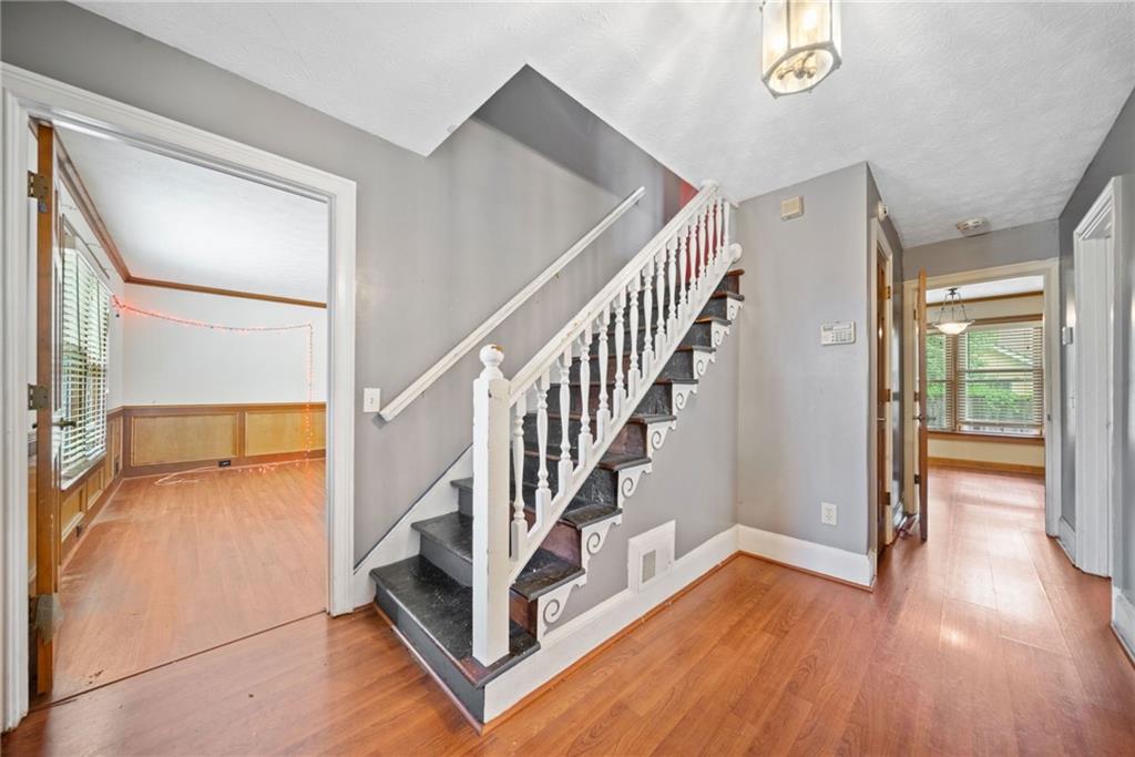 1237 Hunters Drive