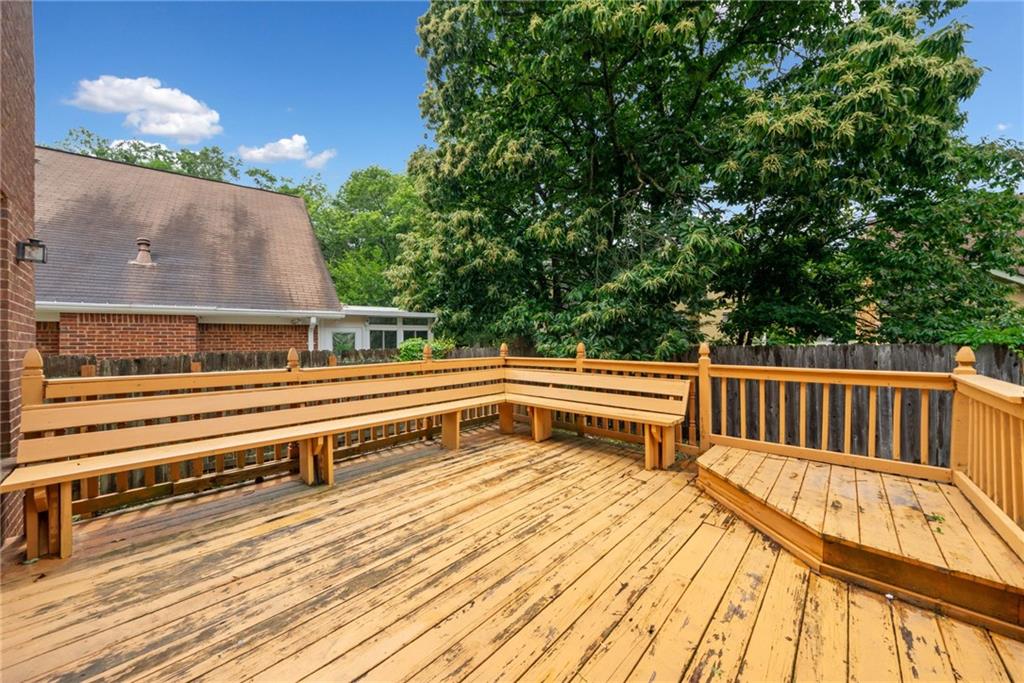 1237 Hunters Drive