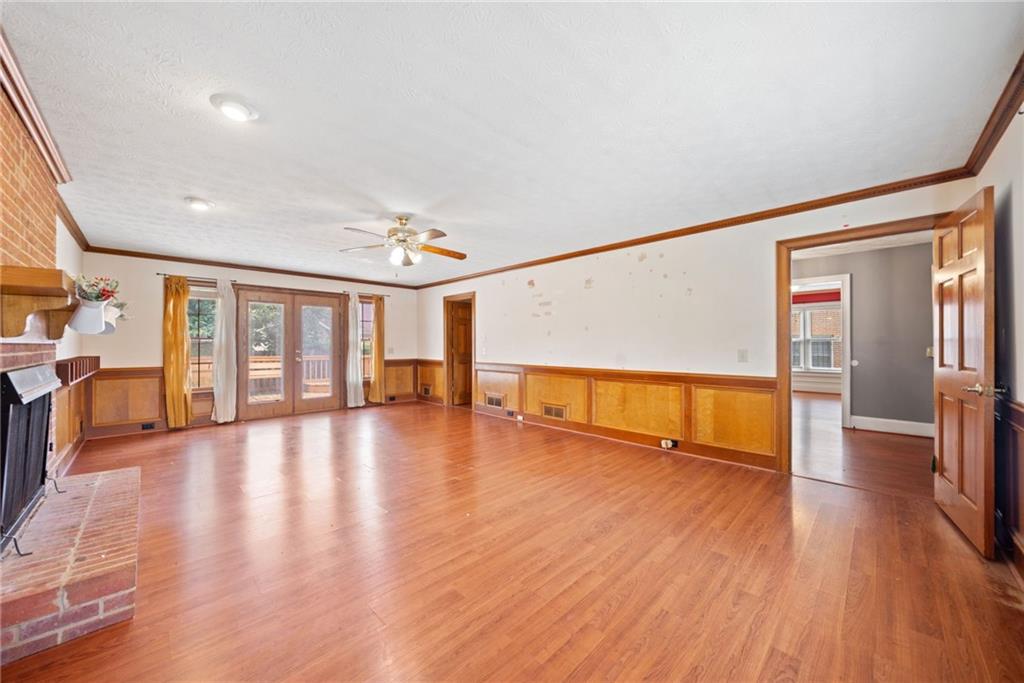1237 Hunters Drive