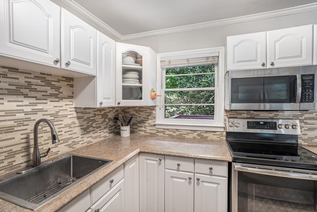 286 Indian Trail