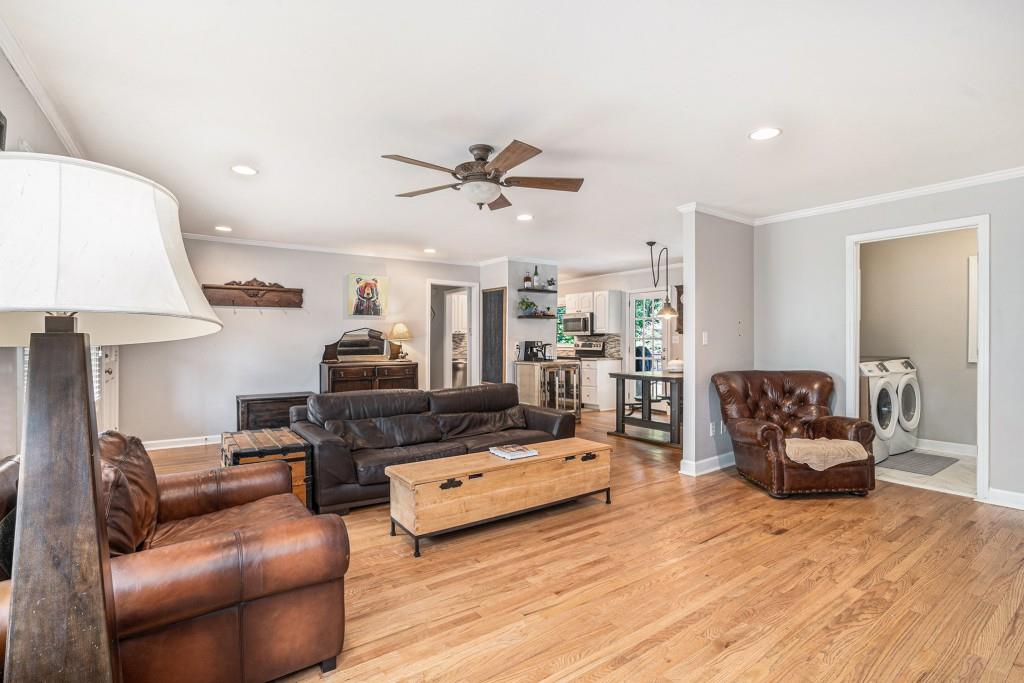 286 Indian Trail