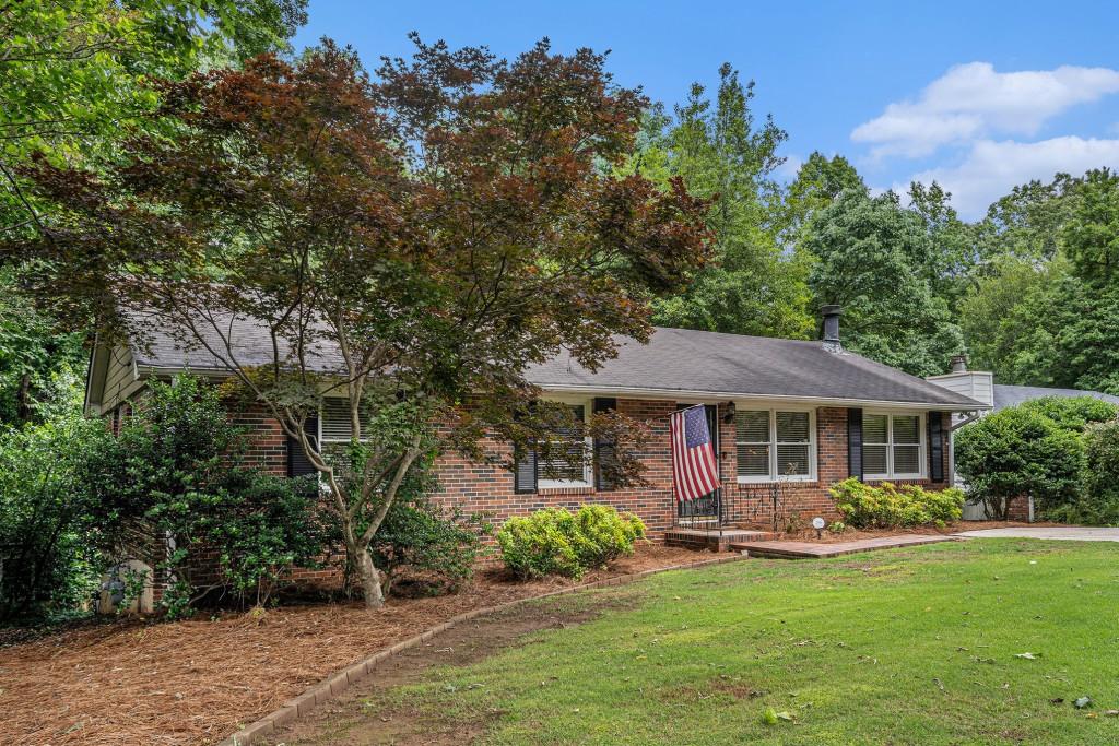 286 Indian Trail