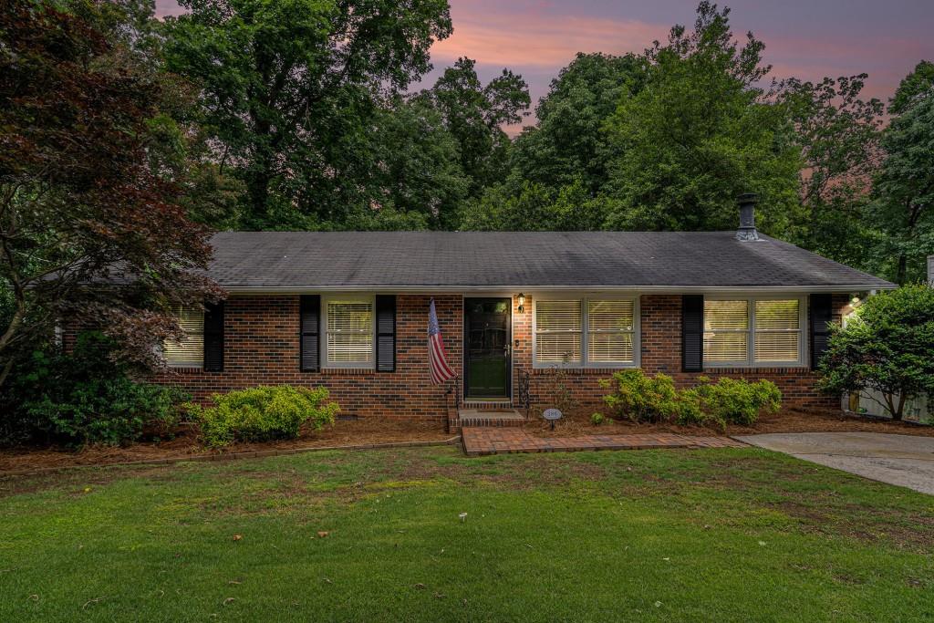 286 Indian Trail