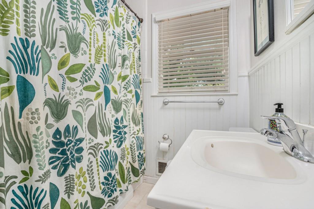 286 Indian Trail
