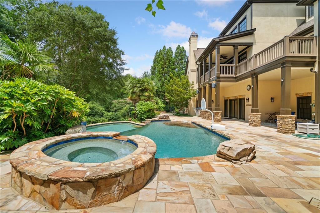 3770 Riverly Trace
