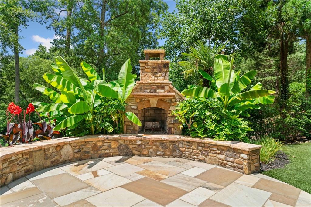 3770 Riverly Trace