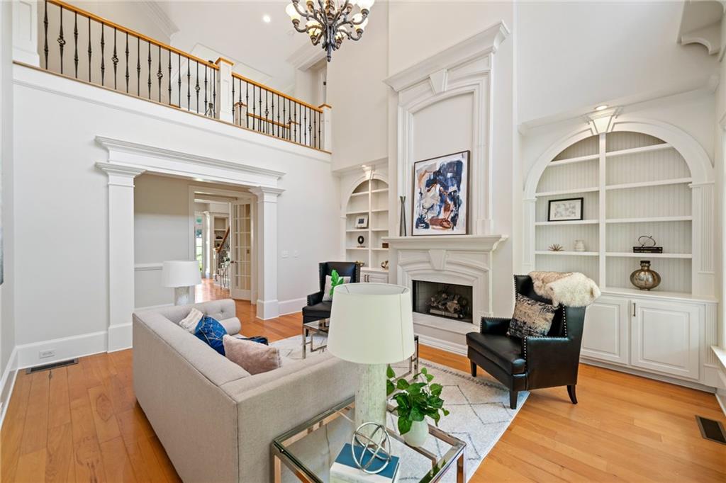 3770 Riverly Trace