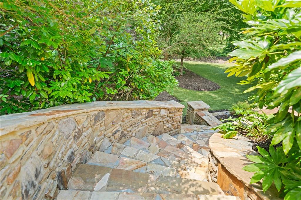 3770 Riverly Trace