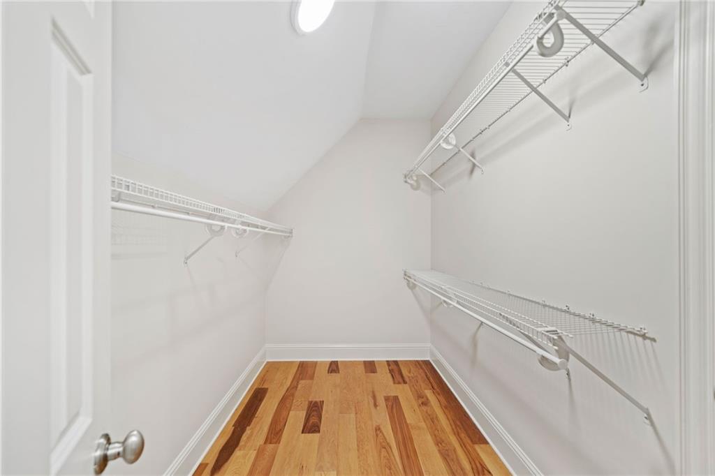 3770 Riverly Trace