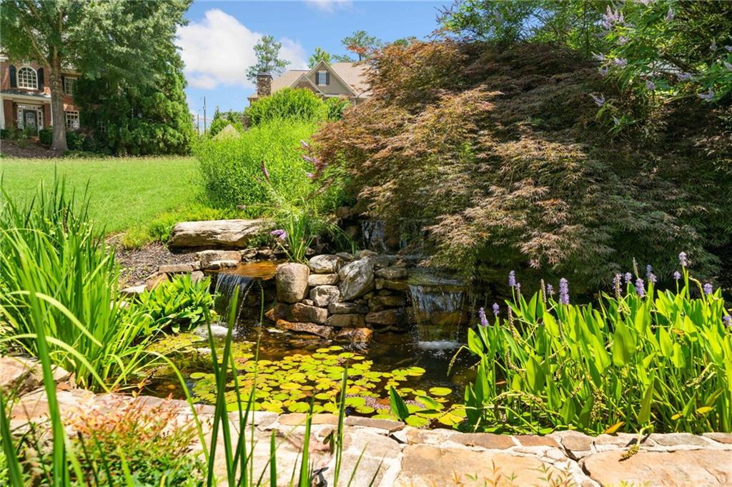 3770 Riverly Trace
